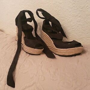 UGG Black Ribbon Tie Espadrilles